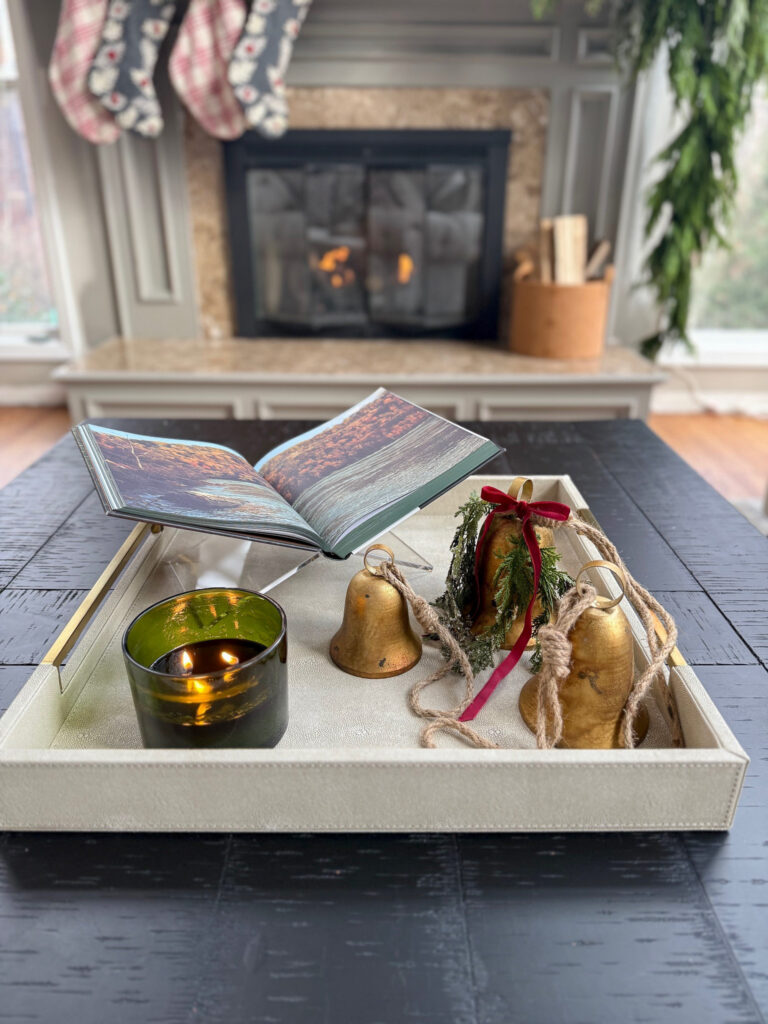 Simple yet Festive Coffee Table Look