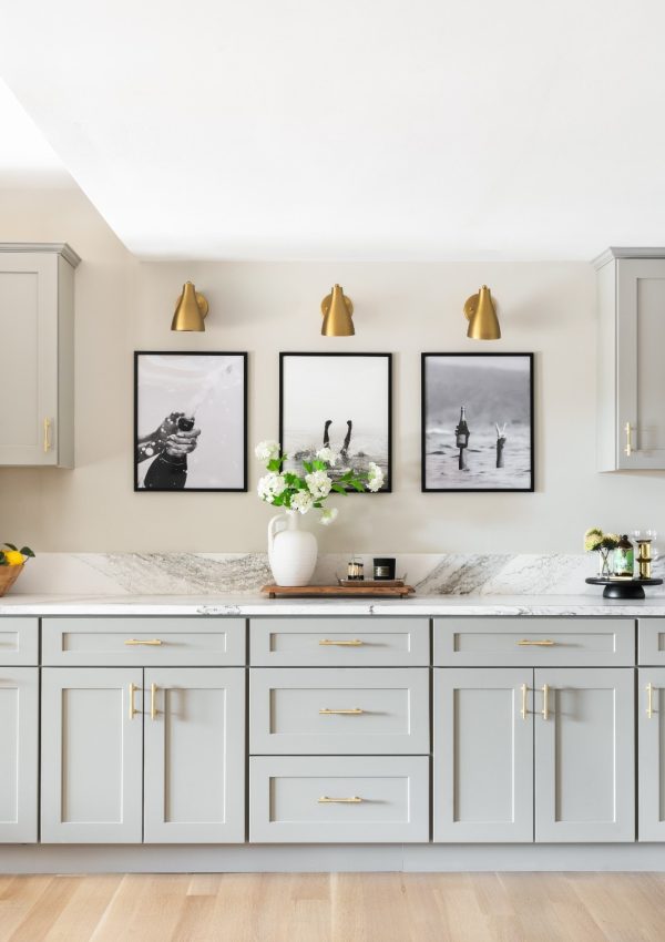 Playful basement Kitchenette Bar